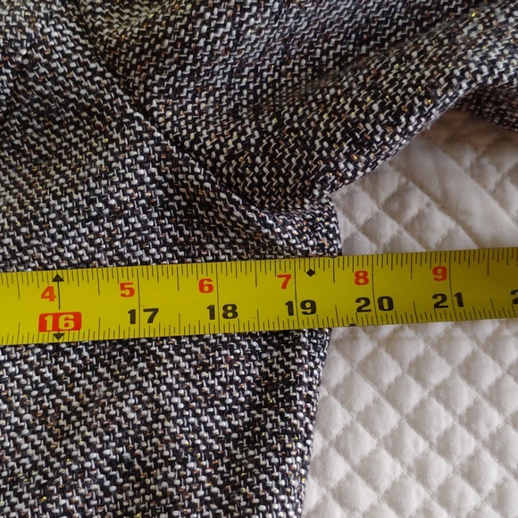 Dana Buchman Tweed Fully Lined Jacket - Picture 10 of 15